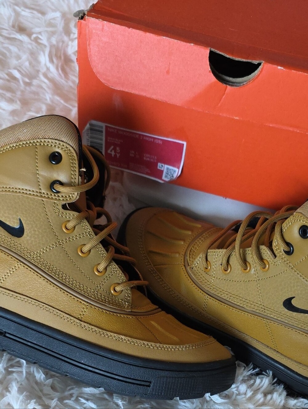 Nike Youth Outdoor Hiking Boots